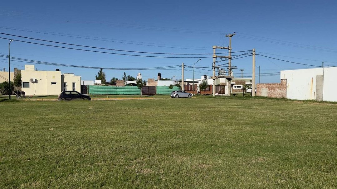VENTA / LOTE / AMPLIO / FRENTE AL NORTE