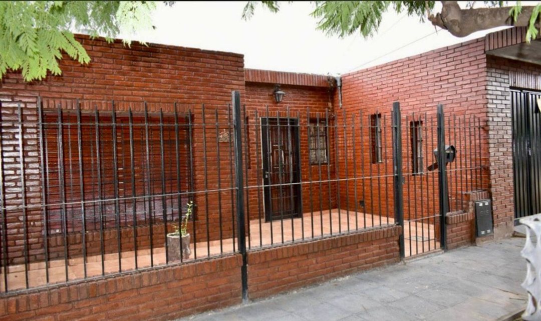 VENTA CASA 3 AMB FONDO LIBRE