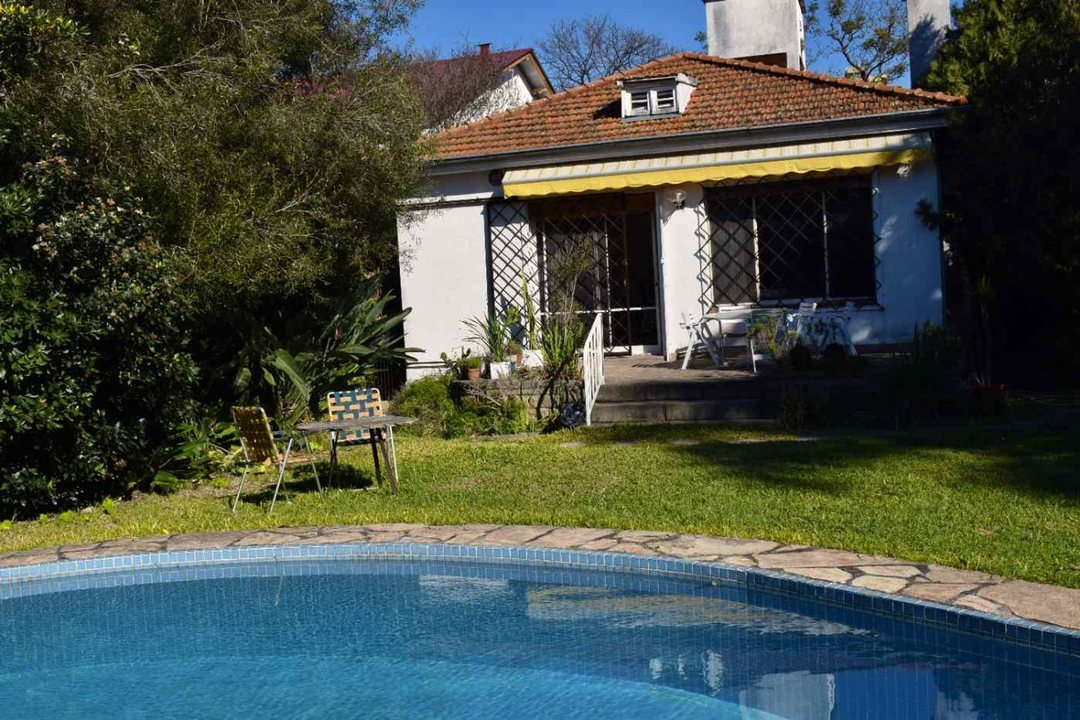 VENTA CASA 6 AMBIENTES VICENTE LOPEZ CON PARQUE