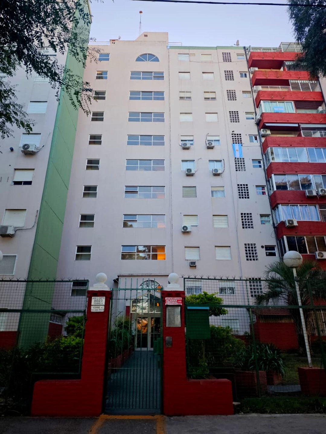 Departamento 3 ambientes en venta en M. Coronado