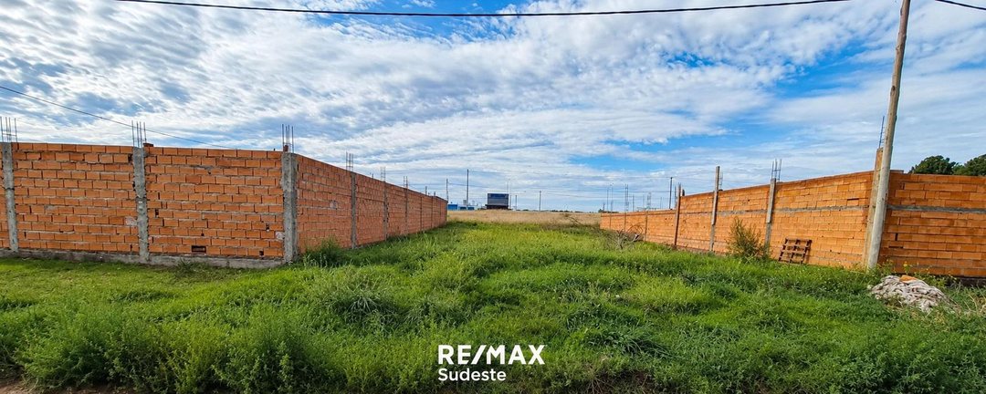 LOTE EN REPUBLICA SIRIA AL 3500 PERMUTAMOS !
