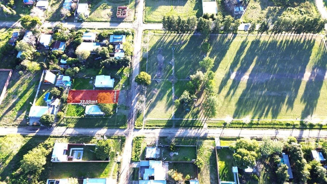 Lote en Barrio Asunción, frente a espacio verde