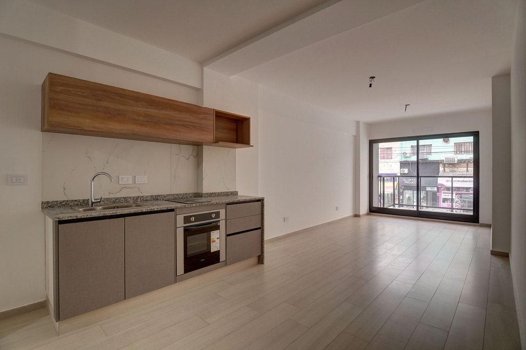 VENTA DEPARTAMENTO 2 AMBIENTES CON BALCON V.CRESPO