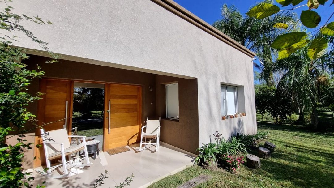 Se vende casa en Country La Rural Reconquista
