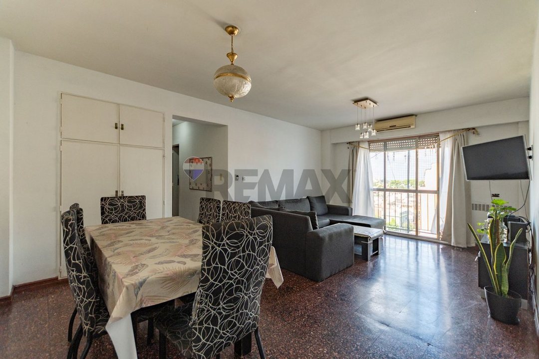 VENTA DPTO 3 AMB Y DEPENDENCIA PARQUE CHACABUCO