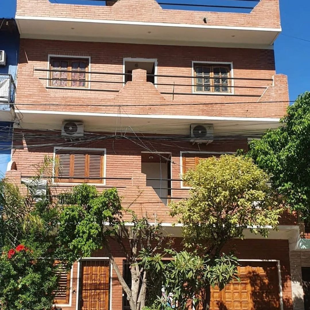 VENTA EN BLOQUE DE 8 DEPARTAMENTOS Y CASA 3 DORM