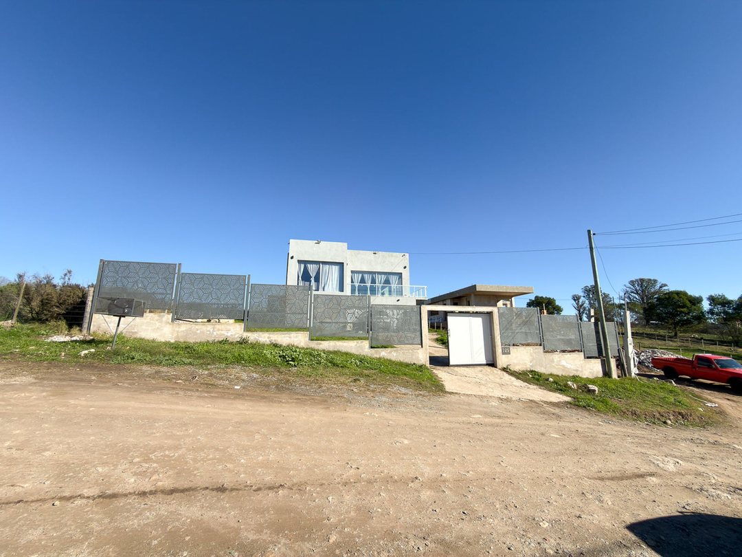 VENTA IMPORTANTE CASA ZONA LAGO DEL FUERTE TANDIL