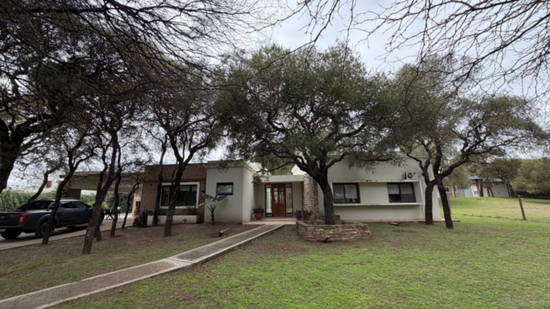 Venta casa 3 dormitorios Causana
