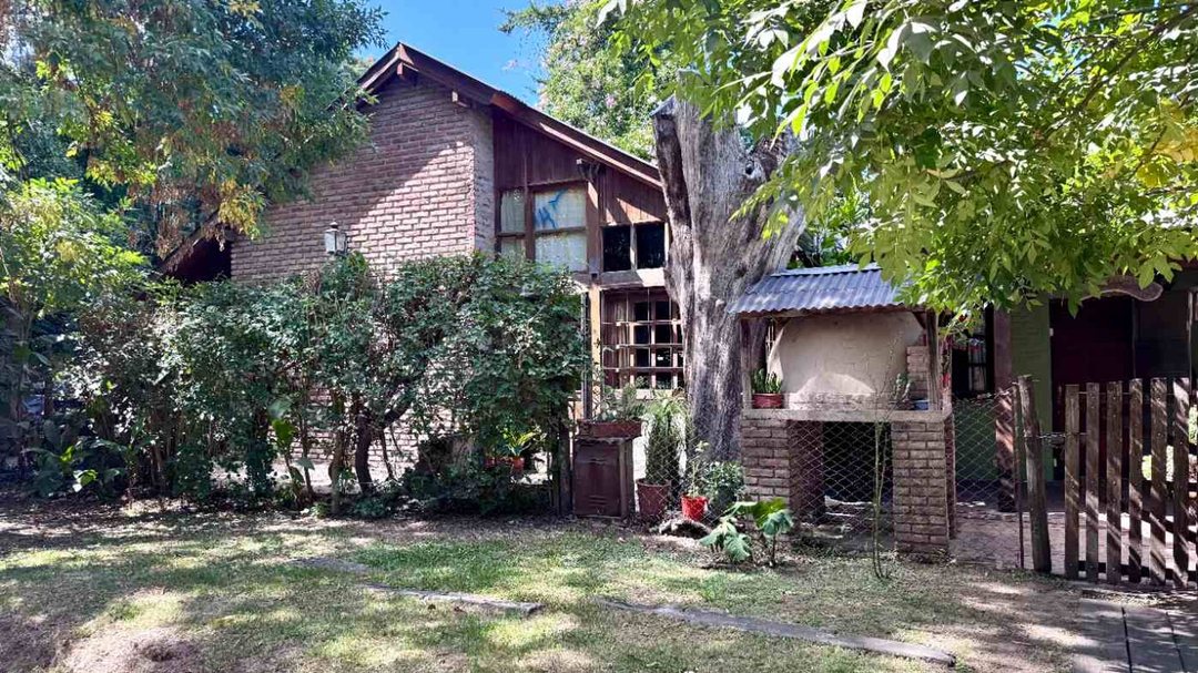 CASA EN  VENTA BARRIO LA ESMERALDA
