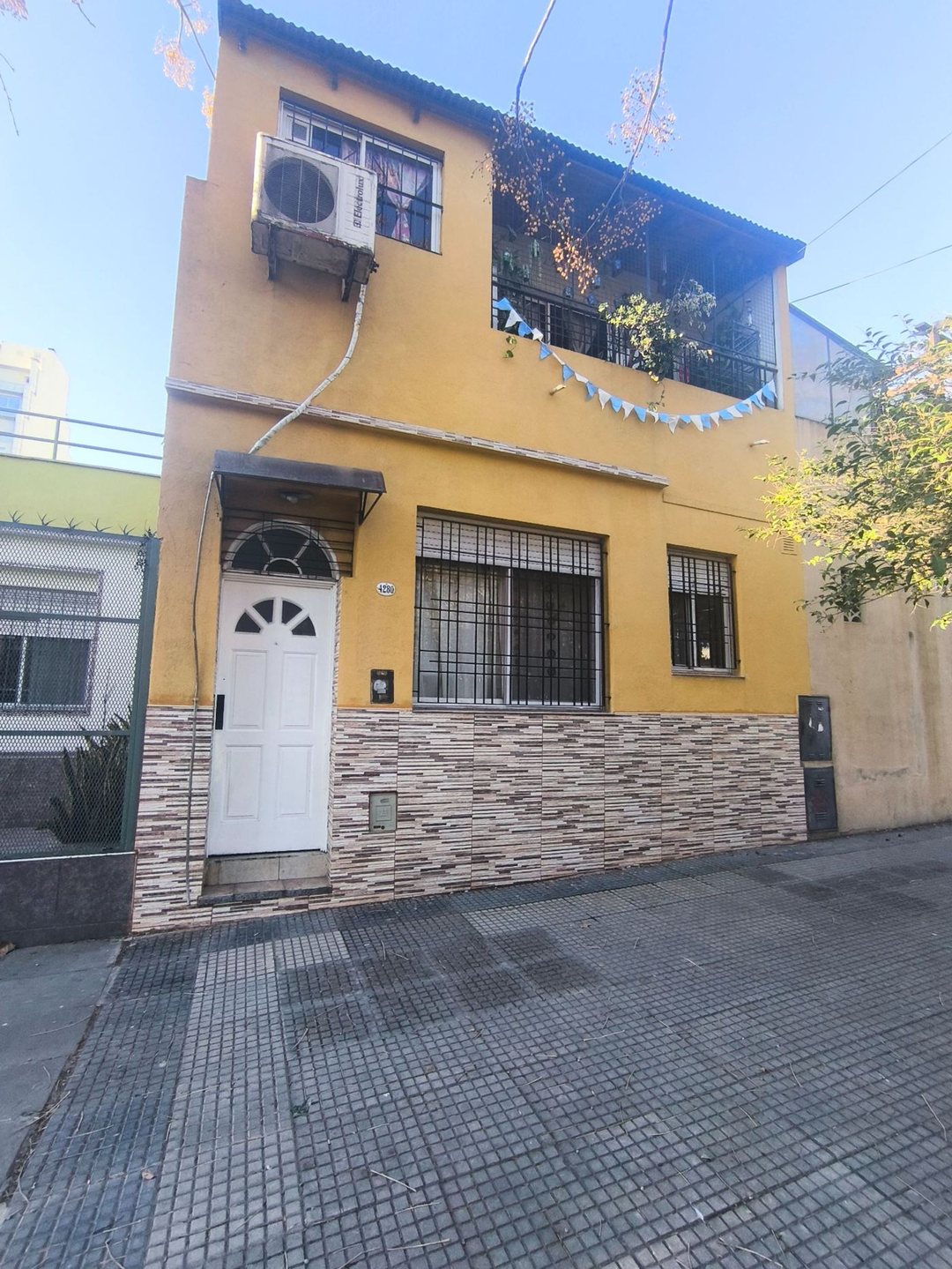 VENTA CASA DUPLEX 2/3 AMBIENTES LUGANO