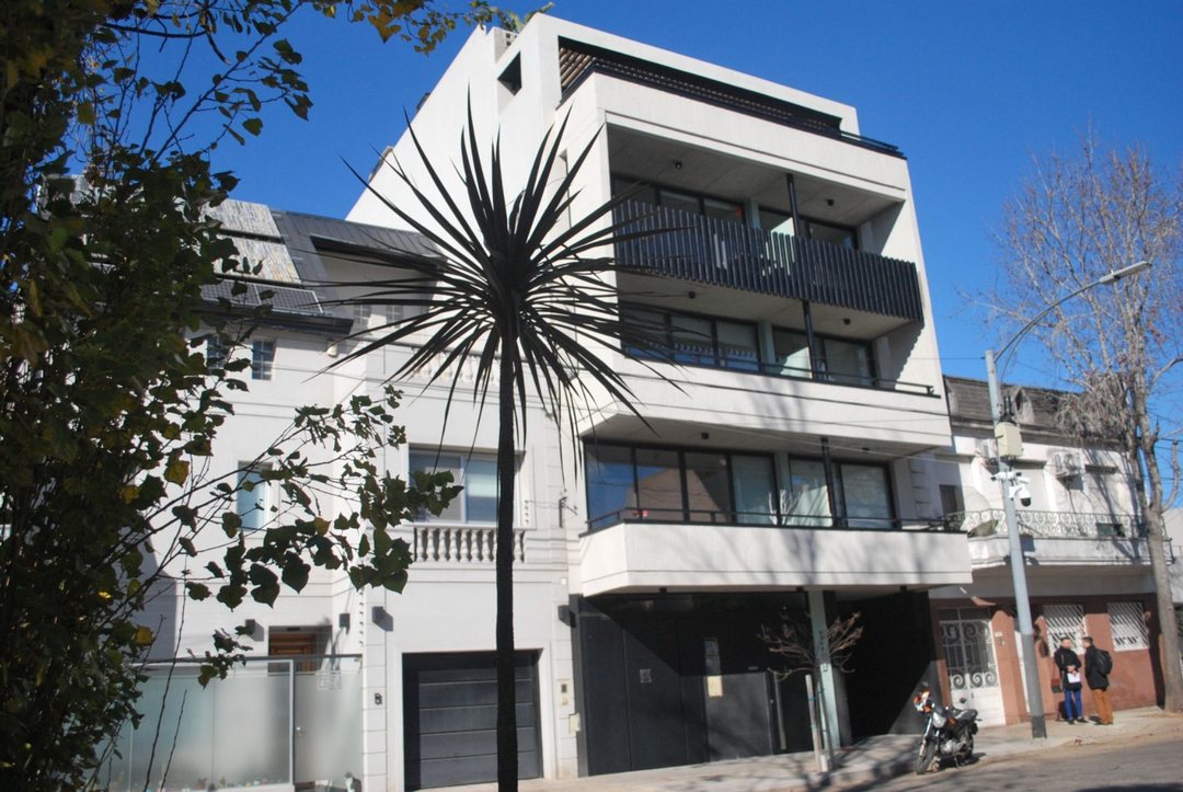 MONOAMBIENTE DIVISIBLE CON BALCON Y BAULERA