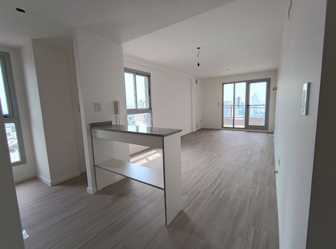 VENTA DEPARTAMENTO PORTAL AV. AL FRENTE PISO 15
