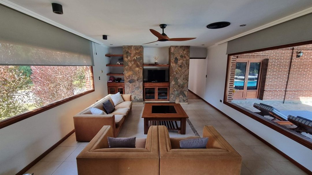 Casa EN ALQUILER de 3 dormitorios-Campos de Roca I