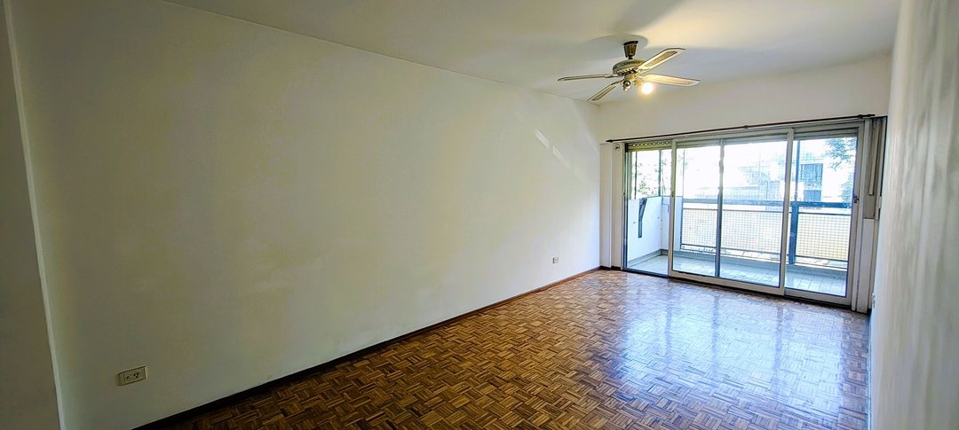 VENTA DEPARTAMENTO 4 AMBIENTES COLEGIALES BALCÓN