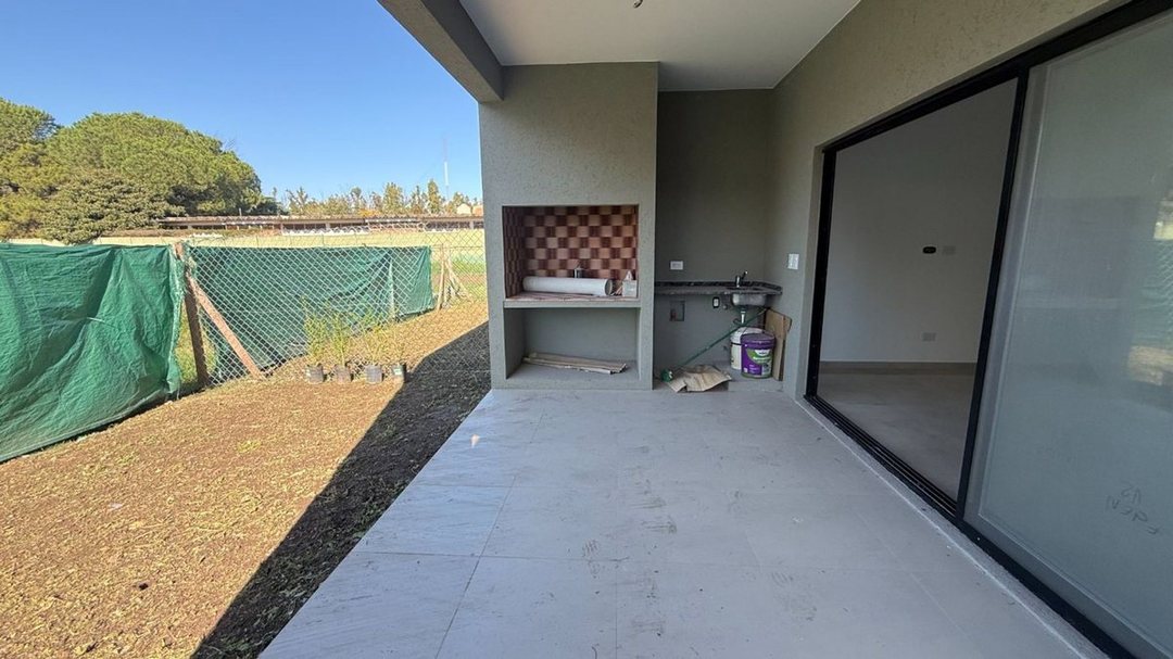 DUPLEX 4 AMB EN VENTA EN SPRINGPARK A ESTRENAR