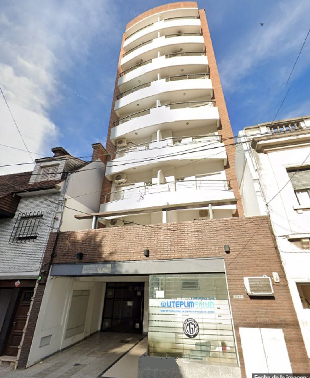 VENTA COCHERA A MTS. DE BV. PELLEGRINI