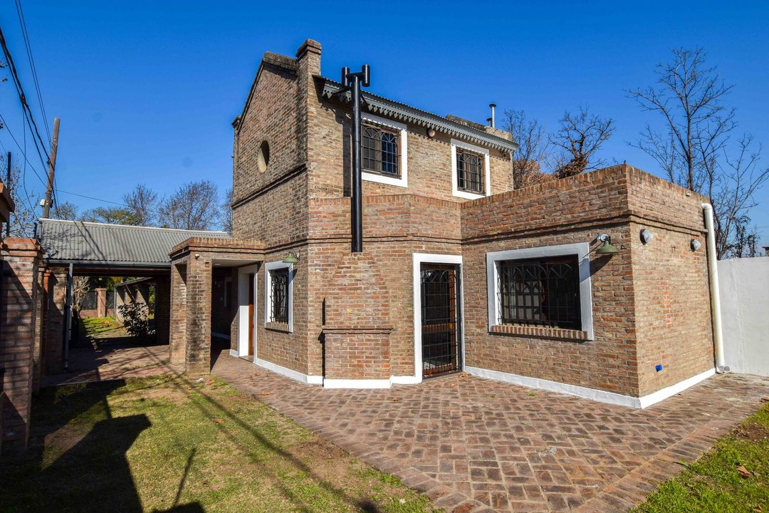 VENTA CASA 3 DORMITORIOS FISHERTON APTA CREDITO