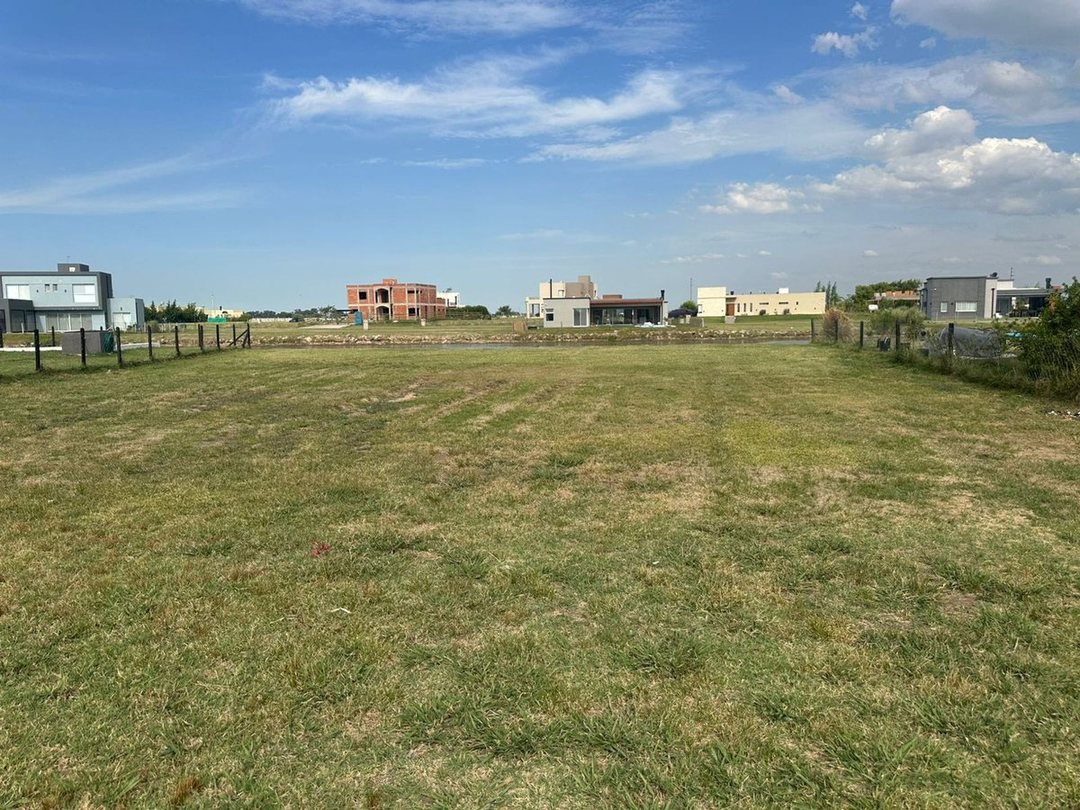 LOTE EN VENTA EN SANTA CLARA AL SUR