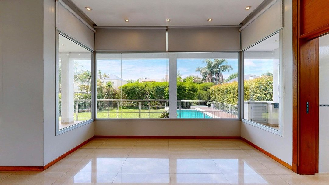 Casa en VENTA OMBUES HUDSON 4 dormitorios y pileta