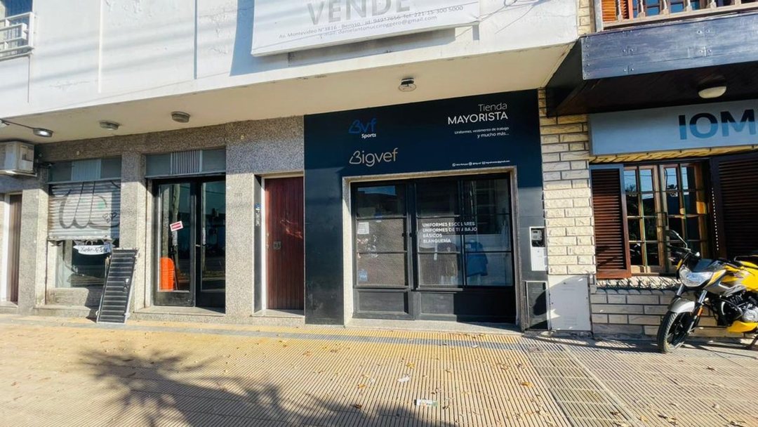 CASA EN VENTA 3 DORMITORIOS