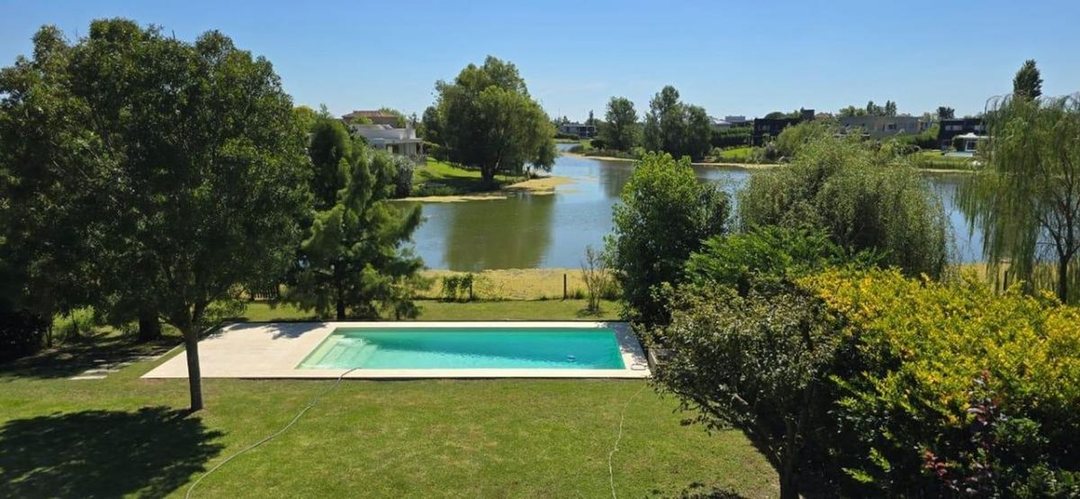CASA EN ALQUILER ANUAL A LAGUNA VILLANUEVA TIGRE