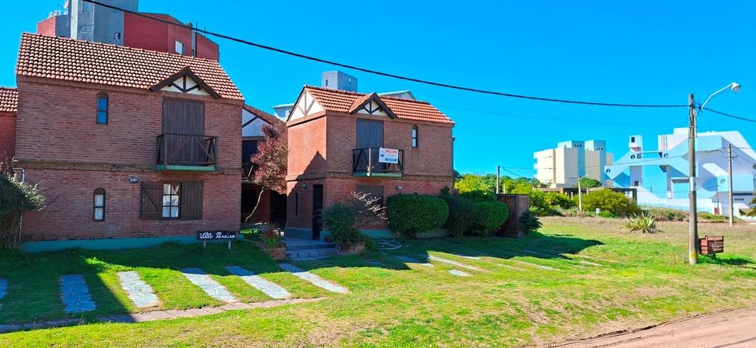 Complejo en venta en Villa Gesell a metros del mar