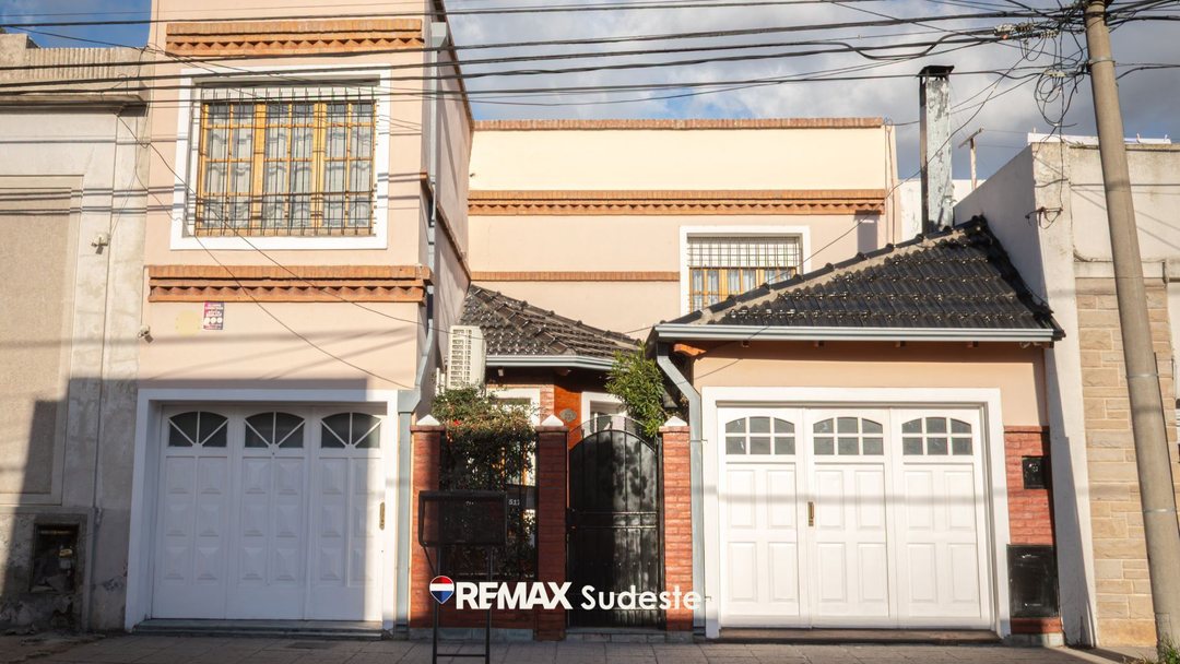 VENTA CASA DOS PLANTAS