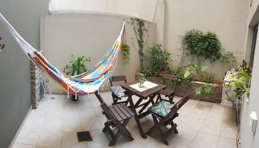 2 AMBIENTES CON PATIO