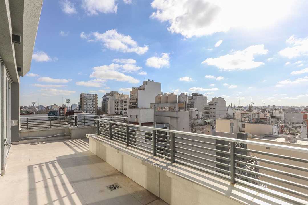 VENTA DEPARTAMENTO 2 AMB CABALLITO SUM PILETA