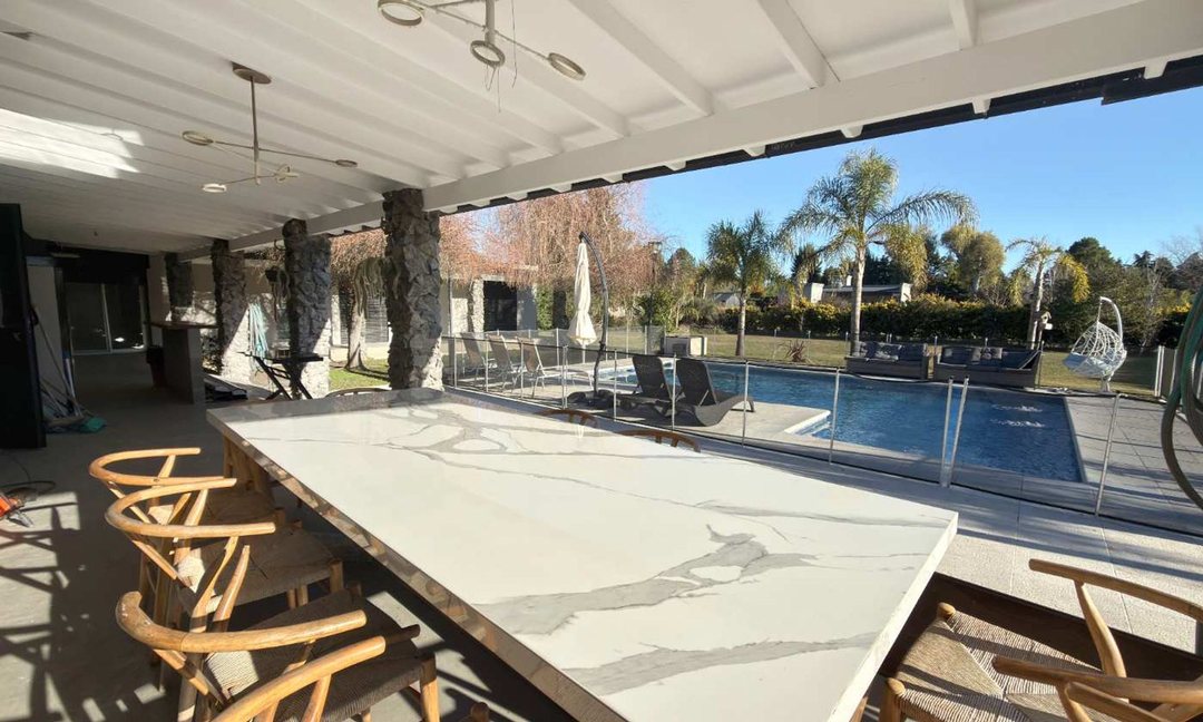 VENTA CASA 7 AMBIENTES LAS LOMADAS DE CARDALES