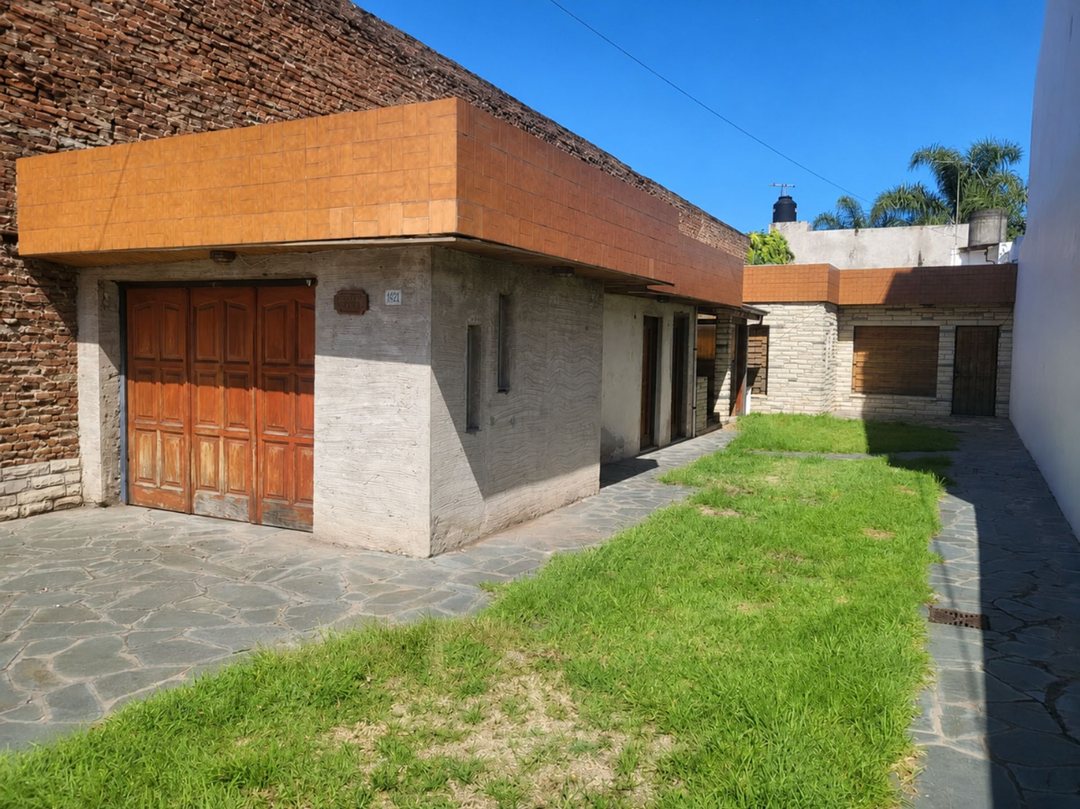VENTA CASA 4 AMB EN VILLA BALLESTER, APTA CREDITO