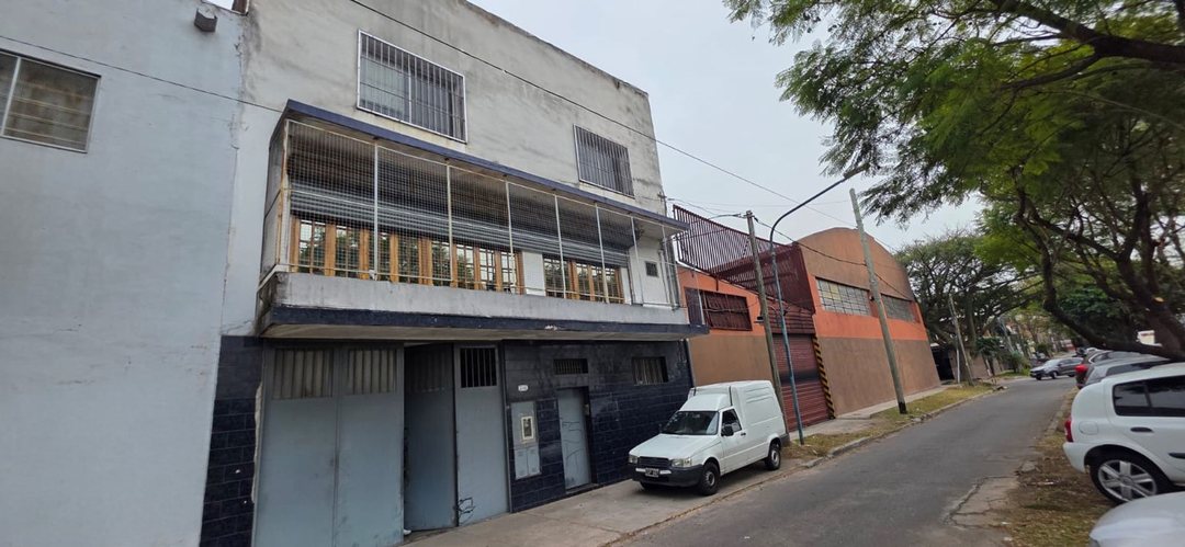 GALPON/DEPOSITO INDUSTRIAL MUNRO VICENTE LOPEZ