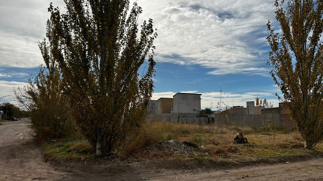 TERRENO ESQUINA EN VENTA, FERNANDEZ ORO