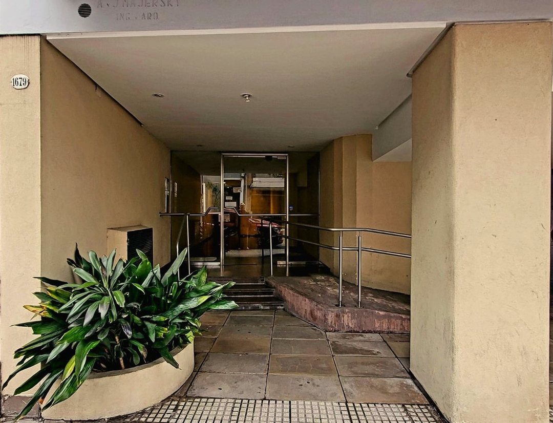 VENTA DOS AMBIENTES C/LAVADERO EN CABALLITO