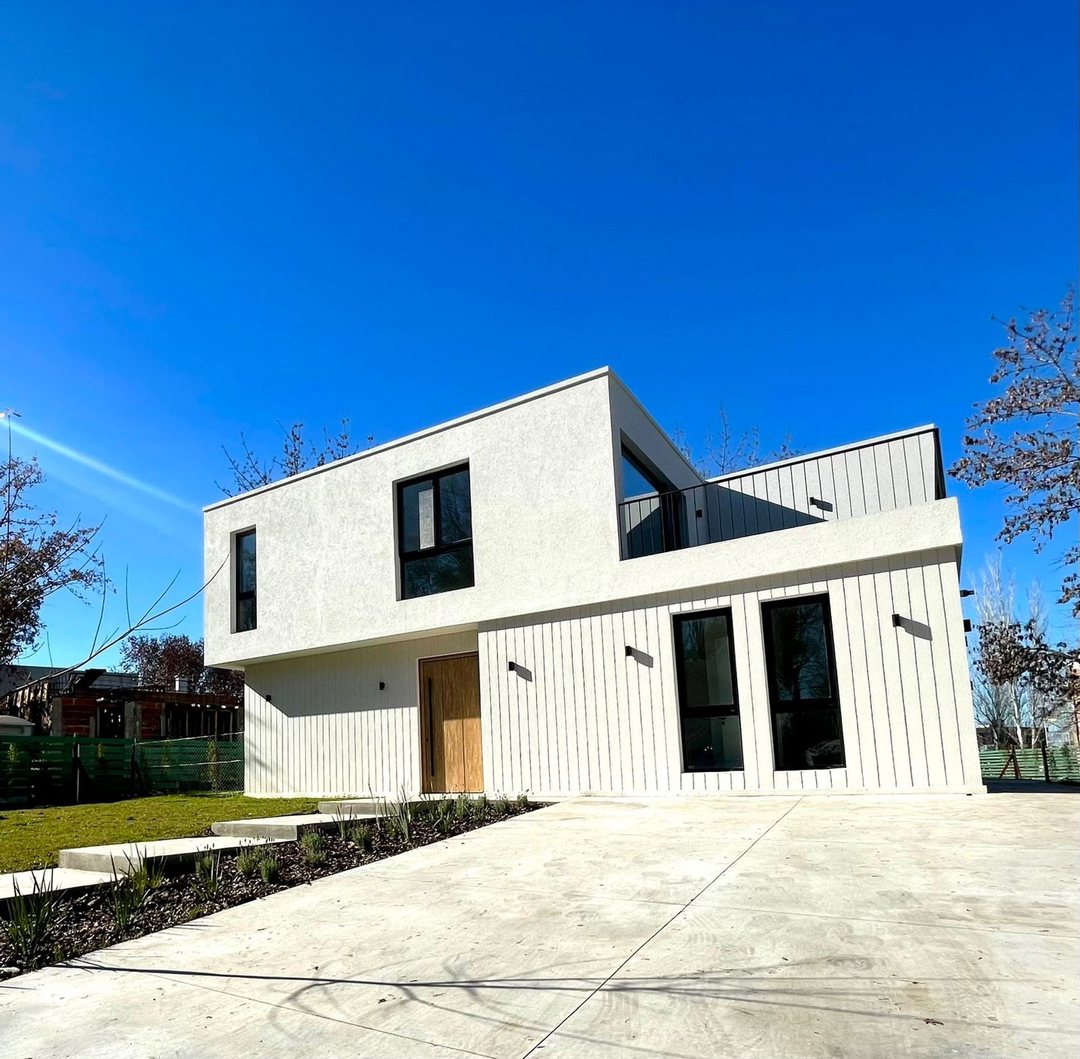 VENTA CASA 3  MASTER SUITE-AZZURRA TORTUGUITAS