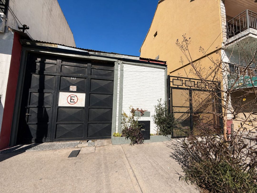 VENTA CASA 3 AMBIENTE WILDE COCHERA JARDIN