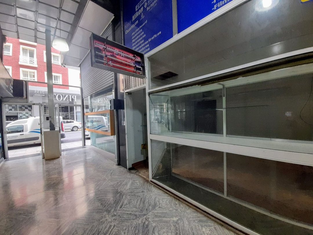 LOCAL EN VENTA ZONA CENTRO A METROS DEL CASINO