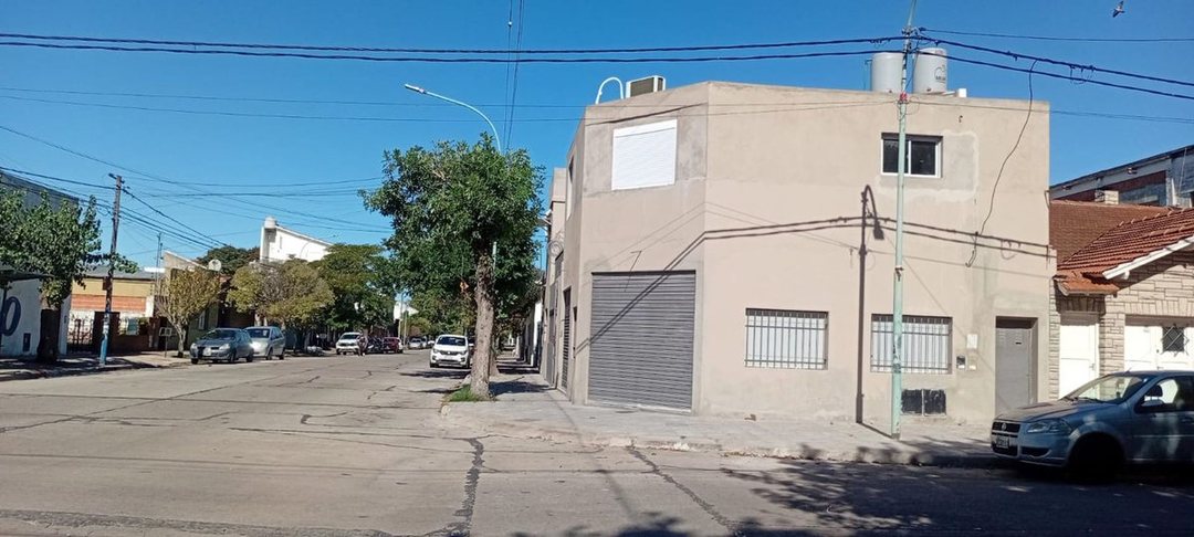 ALQUILER LOCAL EN ESQUINA A ESTRENAR  B° LOS ANDES