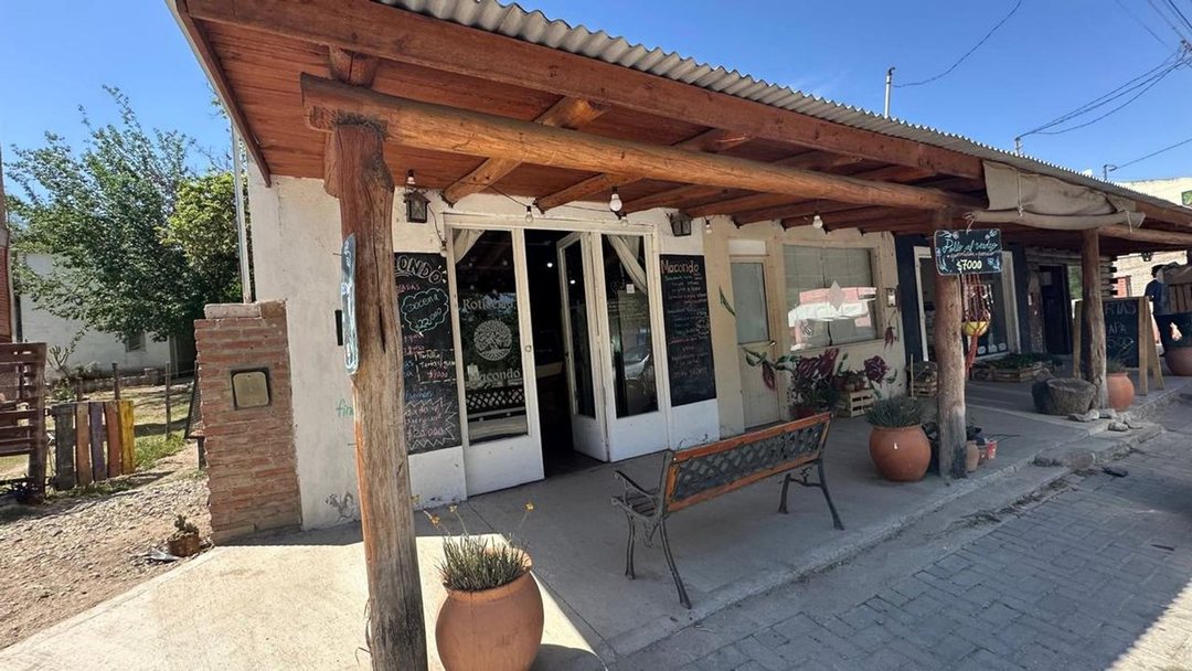 Oportunidad San Javier Yacanto casa dpto 4 locales