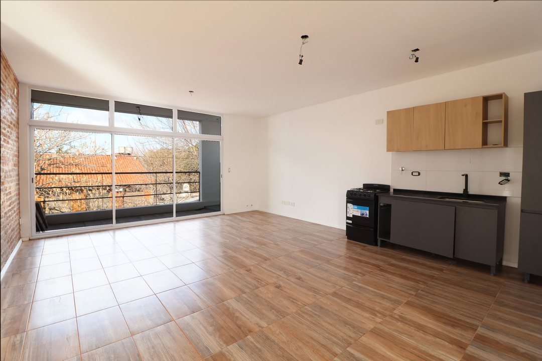 VENTA DEPARTAMENTO SEMIPISO A ESTRENAR C COCHERA