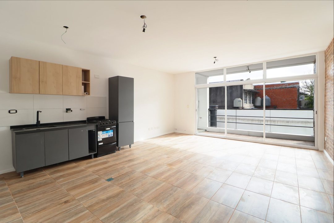 VENTA DEPARTAMENTO SEMIPISO A ESTRENAR C COCHERA