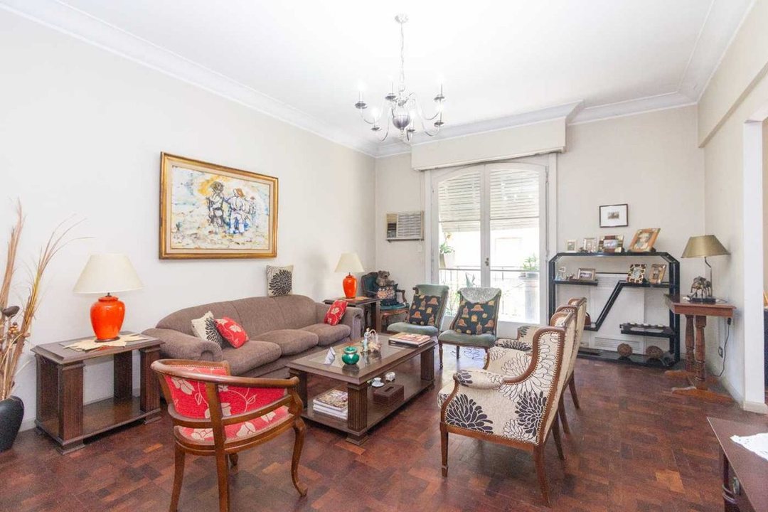 Venta Departamento Piso Categ c/ depencia Recoleta