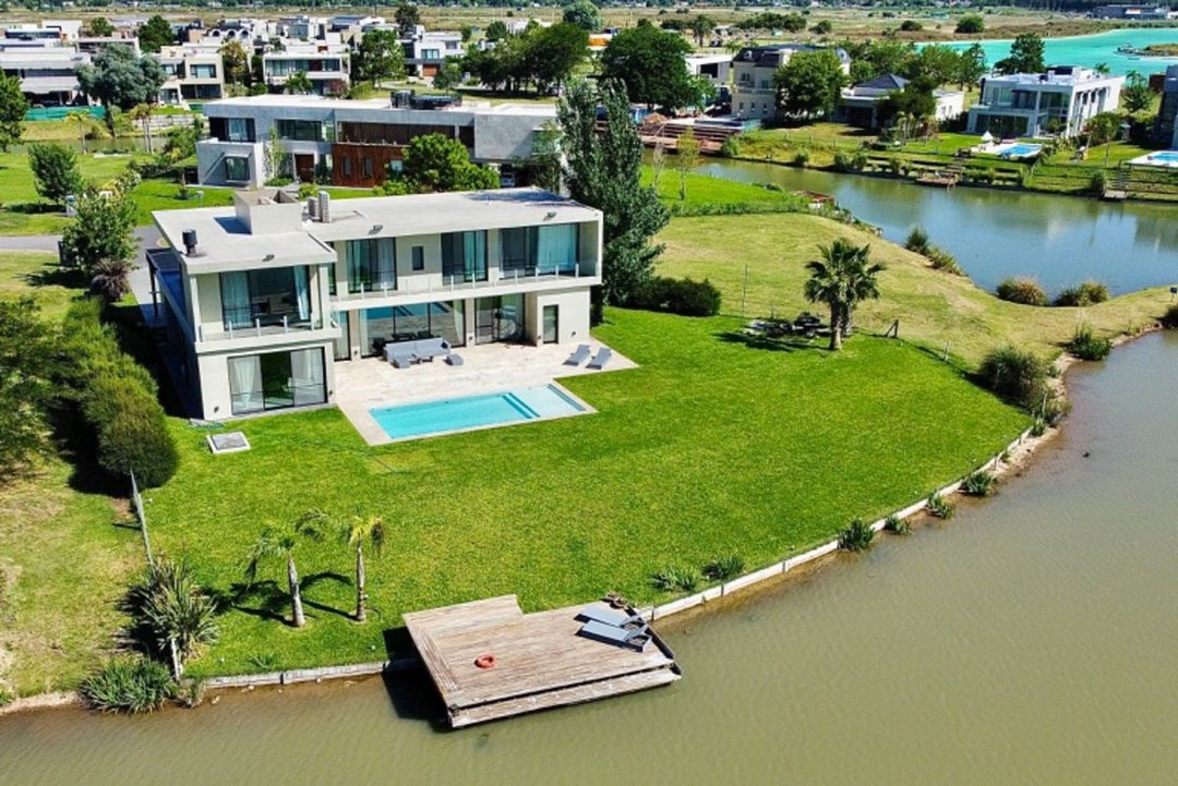CASA EN VENTA TERRALAGOS A LA LAGUNA