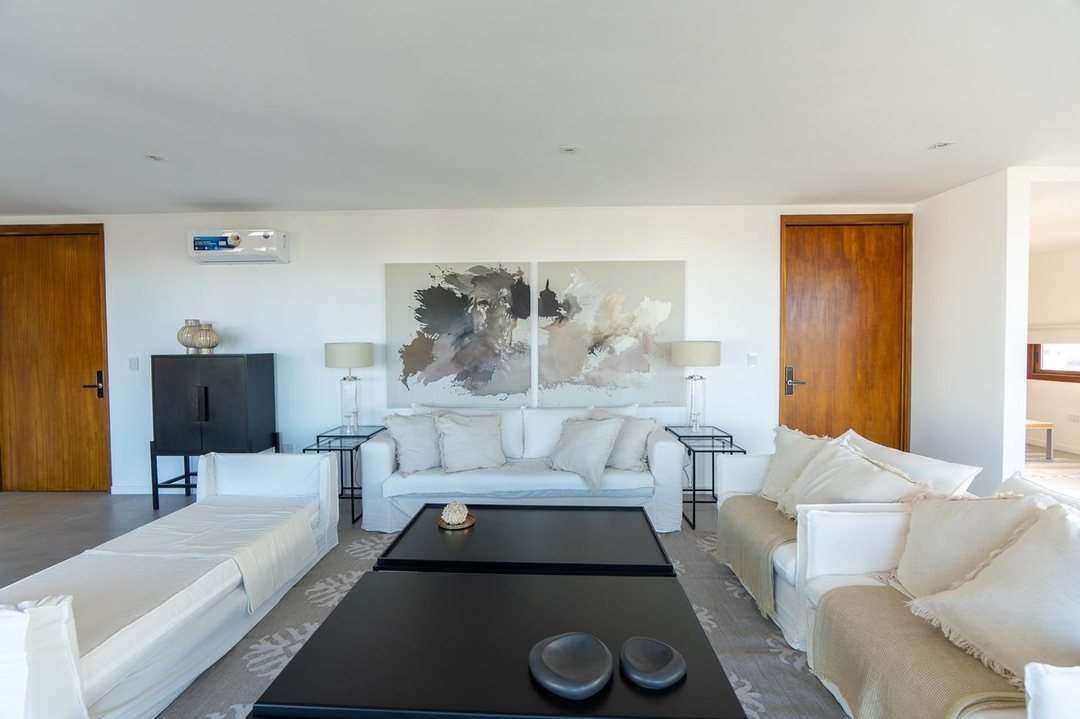 PISO DE CATEGORIA EN VENTA LA PLATA PLAZA OLAZABAL