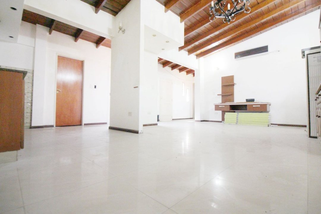 VENTA CASA CON LOCAL VILLA LYNCH SAN MARTIN
