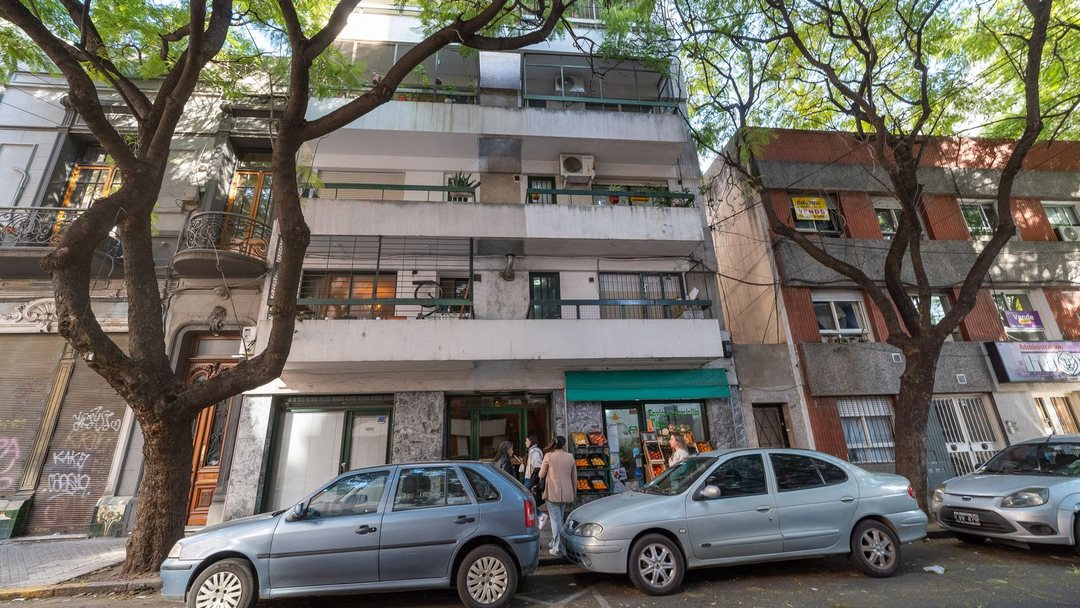 DEPARTAMENTO VENTA 2 DORMITORIOS BALCON AL FRENTE