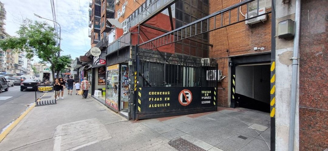 COCHERA FIJA  VENTA EN  SAN PEDRITO   Y RIVADAVIA