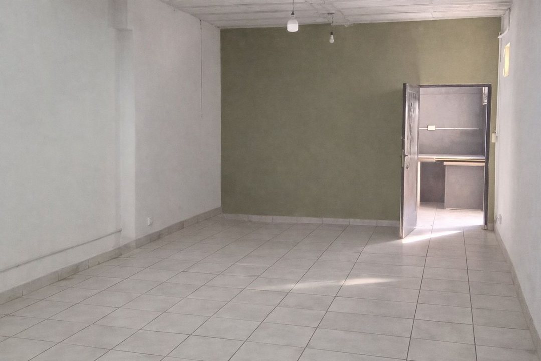 LOCAL EN ALQUILER LOS POLVORINES 42M2