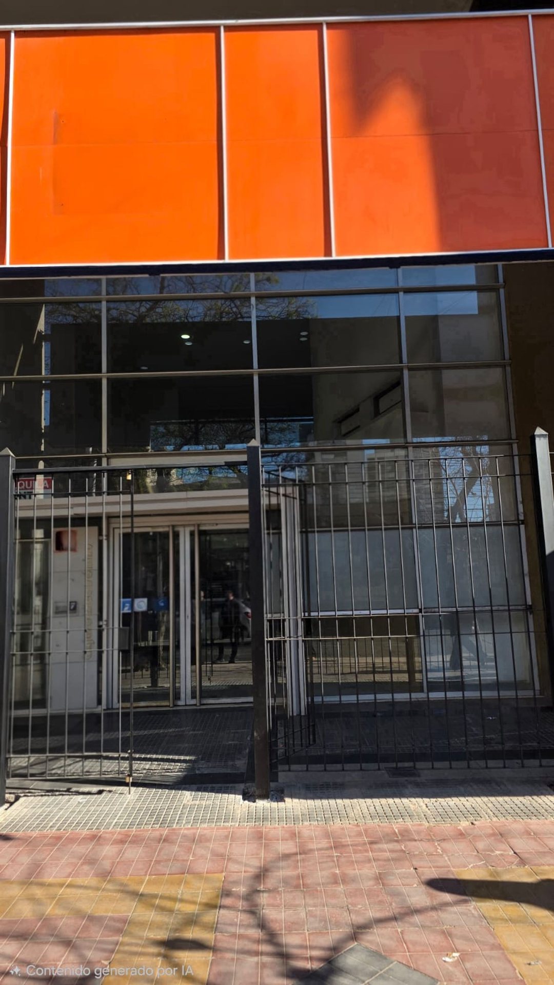 EDIFICIO CENTRICO SOBRE 9 DE JULIO CASI PEATONAL