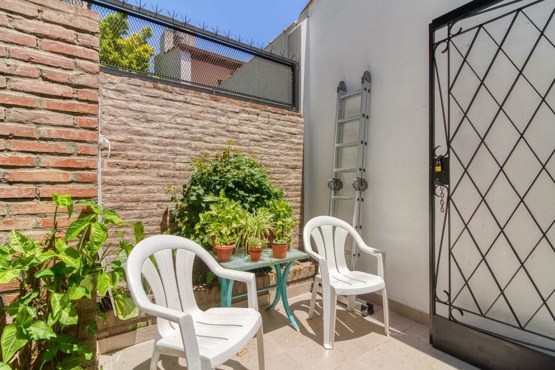CASA/PH EN VENTA 3 AMB, OLIVOS, VTE LOPEZ C/ PATIO